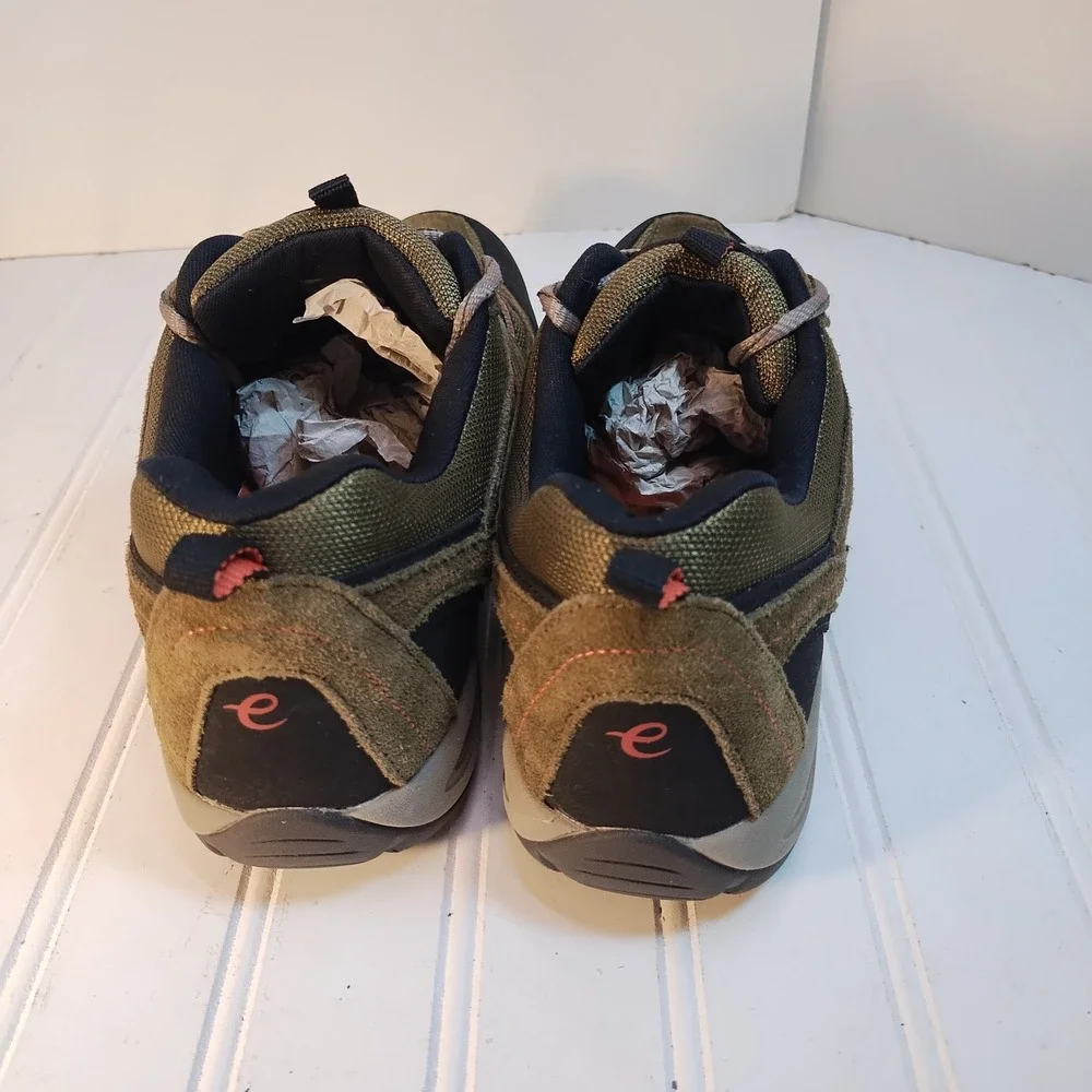 Easy Spirit SEEXPLOREMAP Womens 10M Olive Green Hiking Sneakers Gorpcore Walking